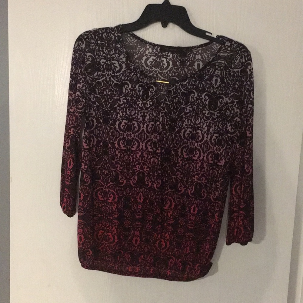 Pattern blouse with 3/4 sleeve, elastic around hem